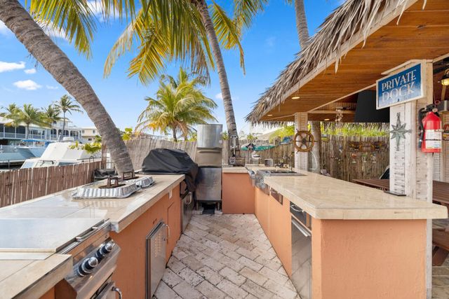 S 23 Exuma Road, Key Largo, FL 33037