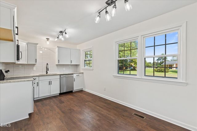 103 Lilly Street, Dunn, NC 28334