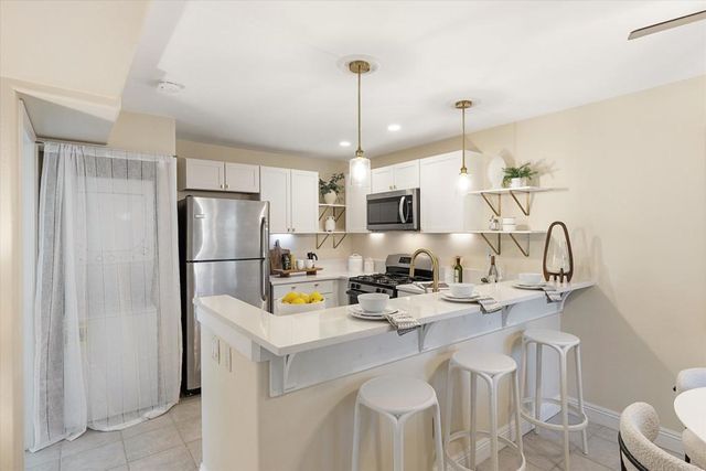 6971 Ballena Way 2, Carlsbad, CA 92009