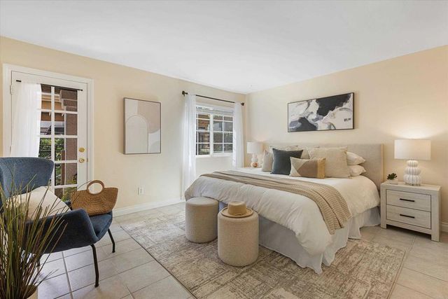 6971 Ballena Way 2, Carlsbad, CA 92009