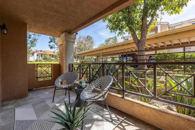 6971 Ballena Way 2, Carlsbad, CA 92009