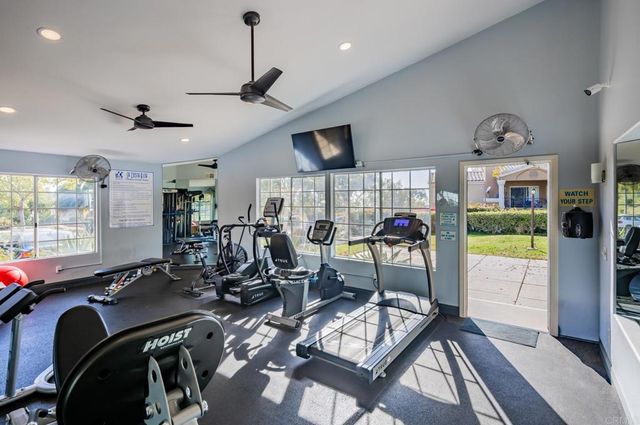 6971 Ballena Way 2, Carlsbad, CA 92009