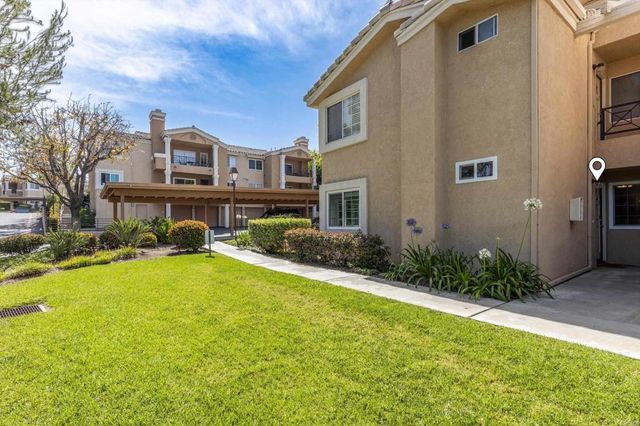 6971 Ballena Way 2, Carlsbad, CA 92009
