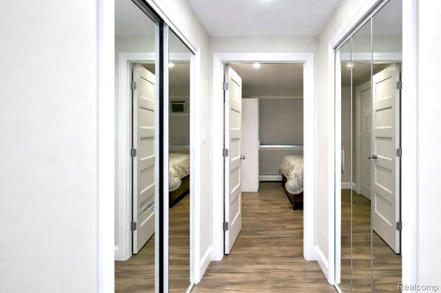 7350 N Inkster Road 17, Dearborn Heights, MI 48127