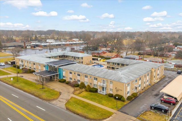 7350 N Inkster Road 17, Dearborn Heights, MI 48127