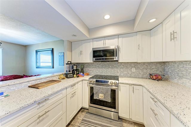 4920 38TH WAY S 210, St Petersburg, FL 33711