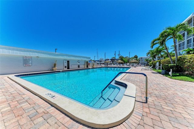 4920 38TH WAY S 210, St Petersburg, FL 33711