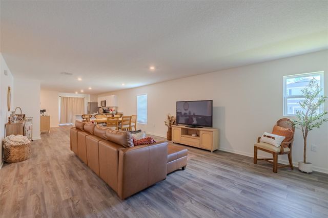 2274 MAJESTIC SPAN AVENUE, Eagle Lake, FL 33839