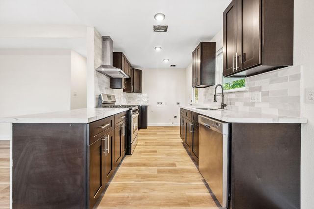 6321 Joe Louis Lane, Houston, TX 77091