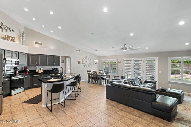8534 W 8534 W Melinda Lane, Peoria, AZ 85382