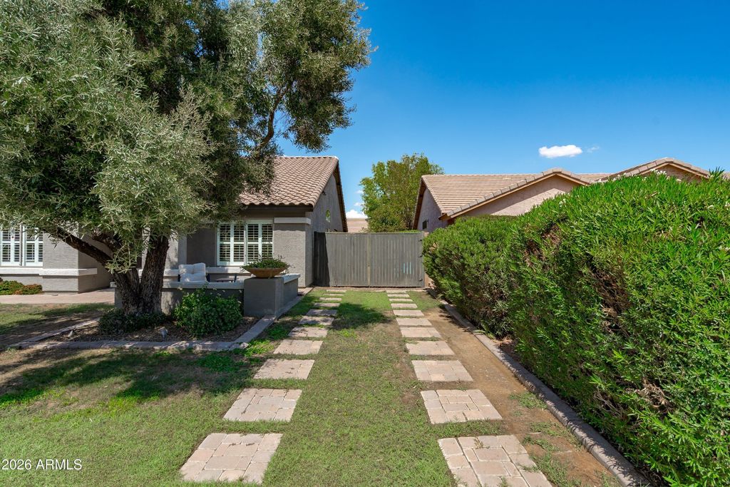8534 W 8534 W Melinda Lane, Peoria, AZ 85382 — photo 4