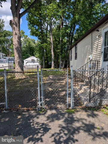 2482 OGDEN AVENUE, Bensalem, PA 19020