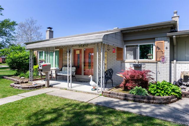 8315 Ingram Street, Westland, MI 48185