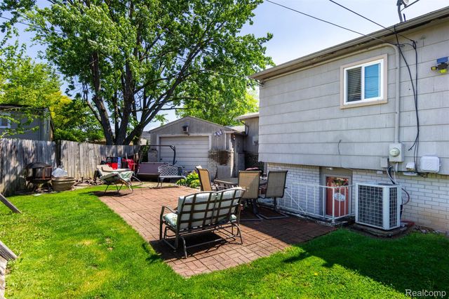 8315 Ingram Street, Westland, MI 48185