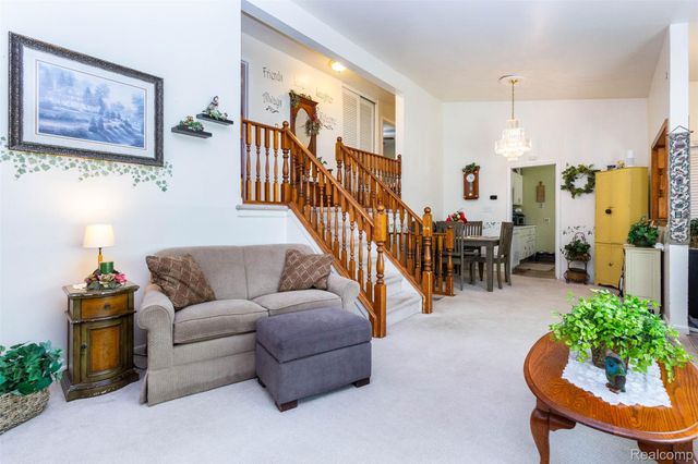 8315 Ingram Street, Westland, MI 48185