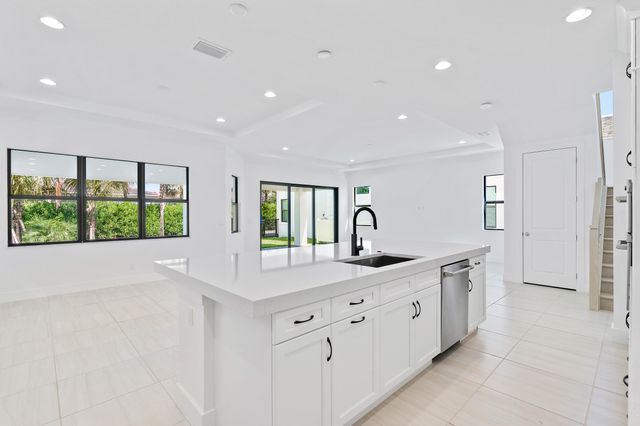 13577 Artisan Circle, Palm Beach Gardens, FL 33418