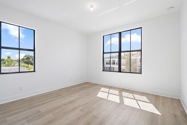 13577 Artisan Circle, Palm Beach Gardens, FL 33418