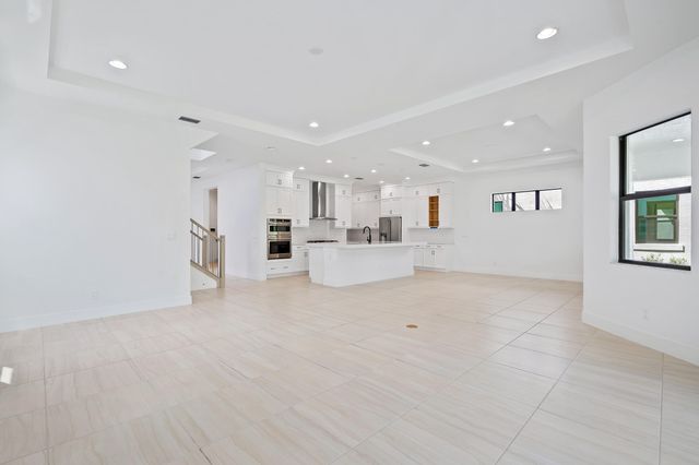 13577 Artisan Circle, Palm Beach Gardens, FL 33418