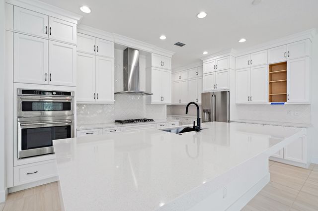 13577 Artisan Circle, Palm Beach Gardens, FL 33418