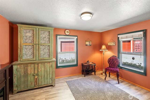 17401 Renton Maple Valley Road SE, Maple Valley, WA 98038