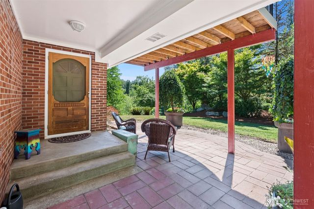 17401 Renton Maple Valley Road SE, Maple Valley, WA 98038