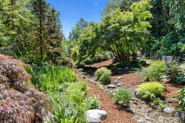 17401 Renton Maple Valley Road SE, Maple Valley, WA 98038