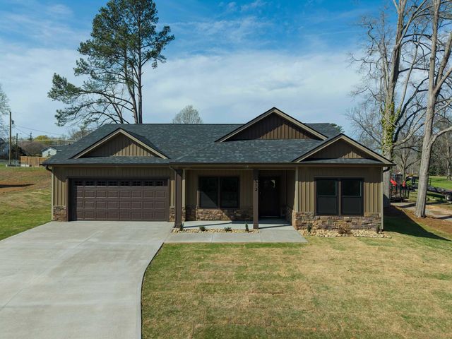 512 E Hayne Street, Woodruff, SC 29388