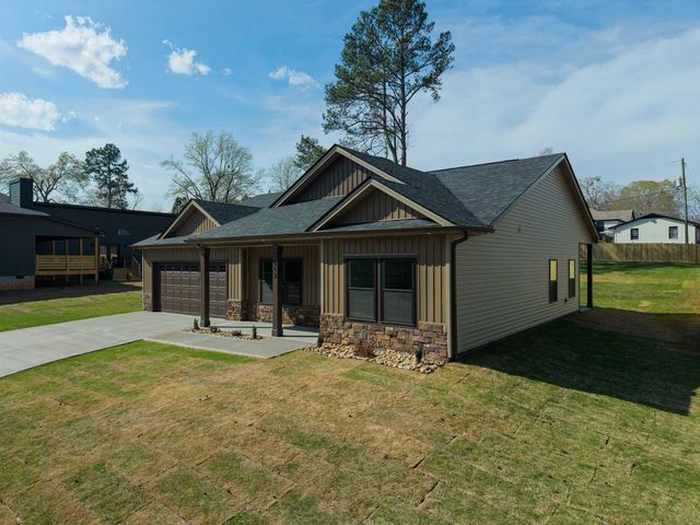 512 E Hayne Street, Woodruff, SC 29388