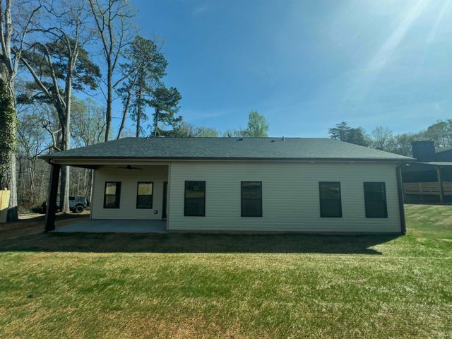 512 E Hayne Street, Woodruff, SC 29388