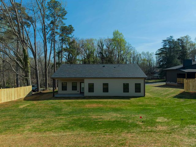 512 E Hayne Street, Woodruff, SC 29388