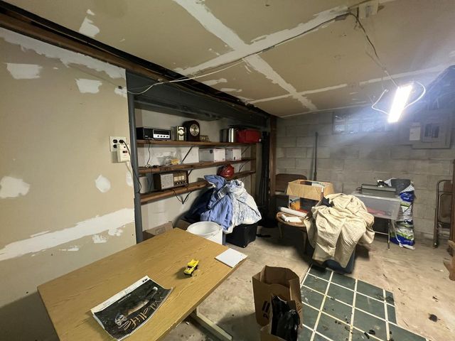 4860 N 104th STREET, Milwaukee, WI 53225