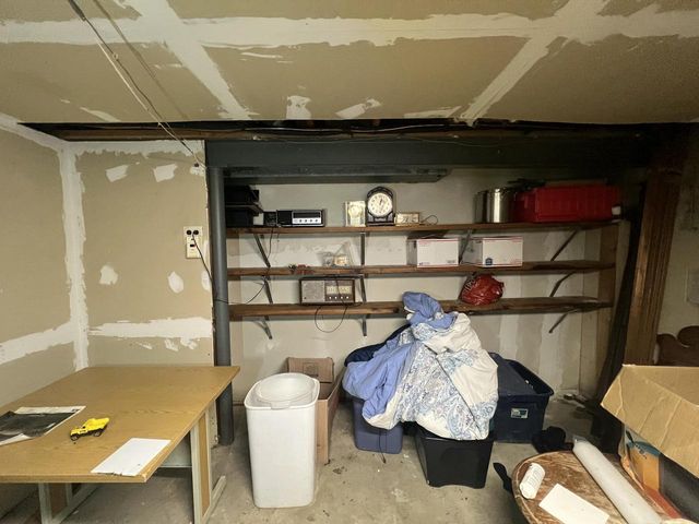 4860 N 104th STREET, Milwaukee, WI 53225