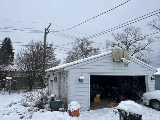 4860 N 104th STREET, Milwaukee, WI 53225