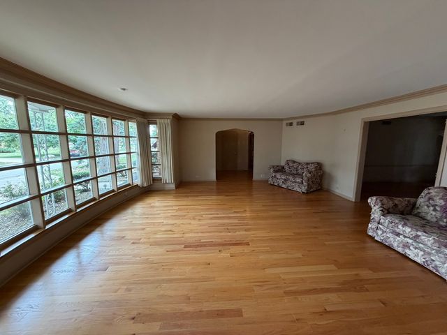 9615 Parkside Avenue, Oak Lawn, IL 60453