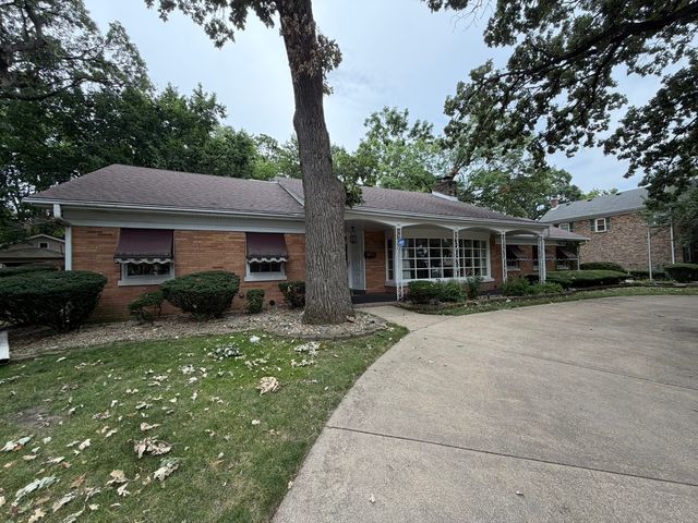9615 Parkside Avenue, Oak Lawn, IL 60453