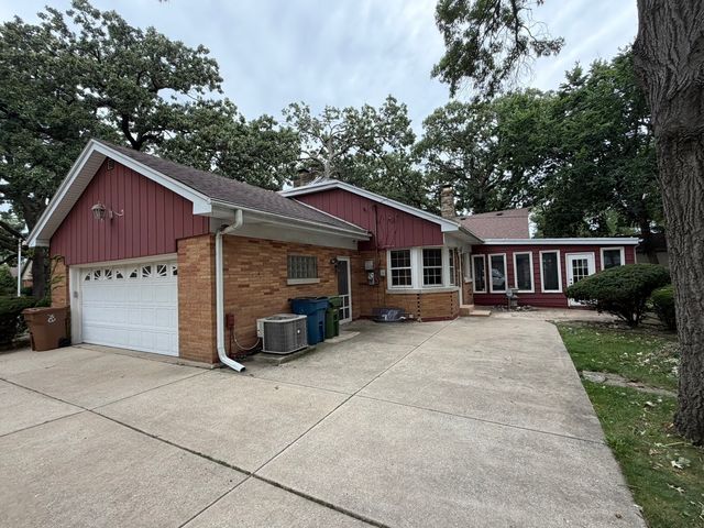 9615 Parkside Avenue, Oak Lawn, IL 60453