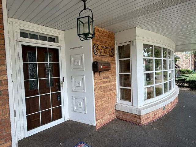 9615 Parkside Avenue, Oak Lawn, IL 60453