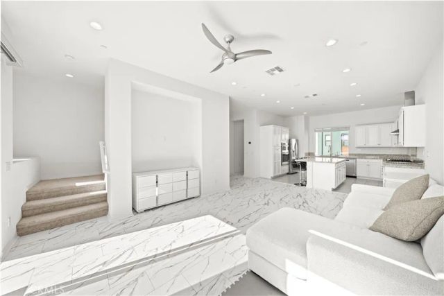 104 Keeper, Irvine, CA 92618
