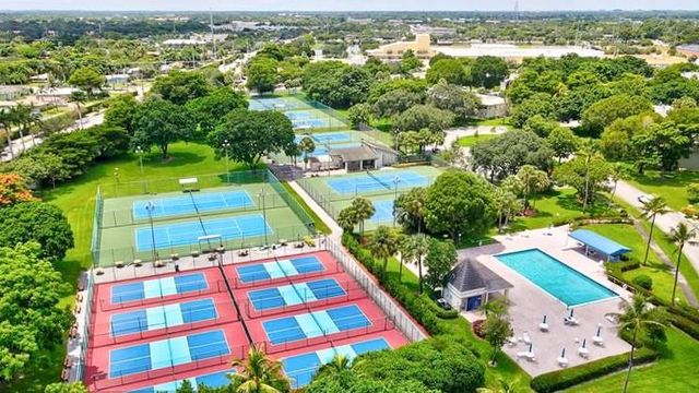 1902 Bermuda Cir G2, Coconut Creek, FL 33066