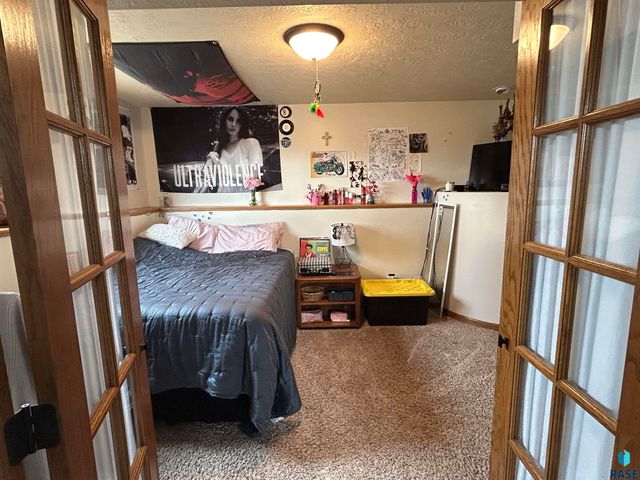 27180 468th Ave Avenue, Tea, SD 57064