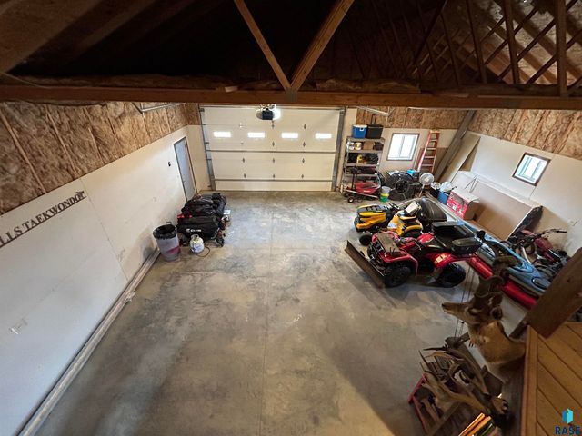 27180 468th Ave Avenue, Tea, SD 57064