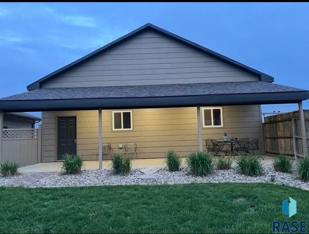 27180 468th Ave Avenue, Tea, SD 57064