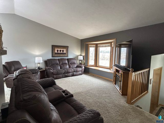 27180 468th Ave Avenue, Tea, SD 57064