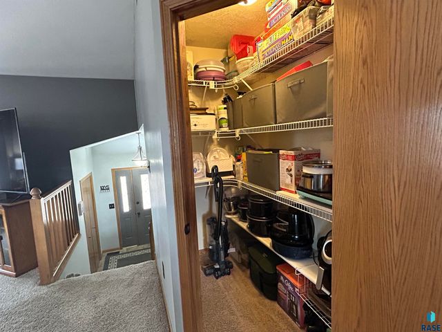 27180 468th Ave Avenue, Tea, SD 57064