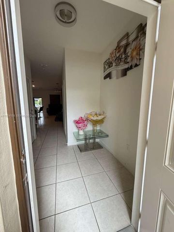 25253 SW 107th Ct 25253, Homestead, FL 33032