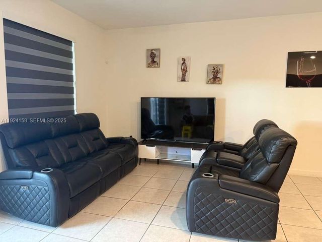 25253 SW 107th Ct 25253, Homestead, FL 33032