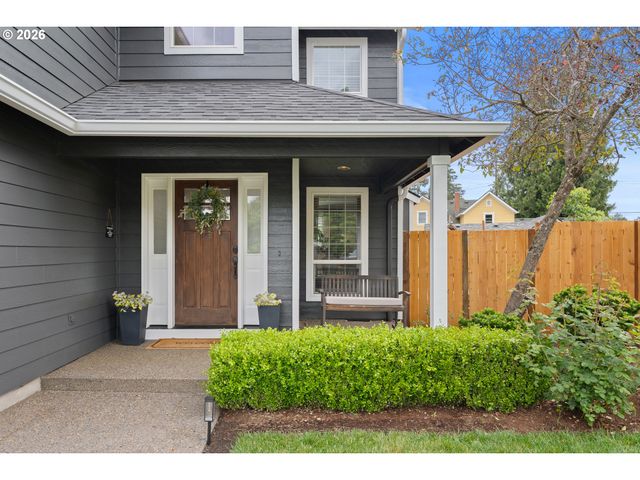 12717 ROMAN Ct, Oregon City, OR 97045