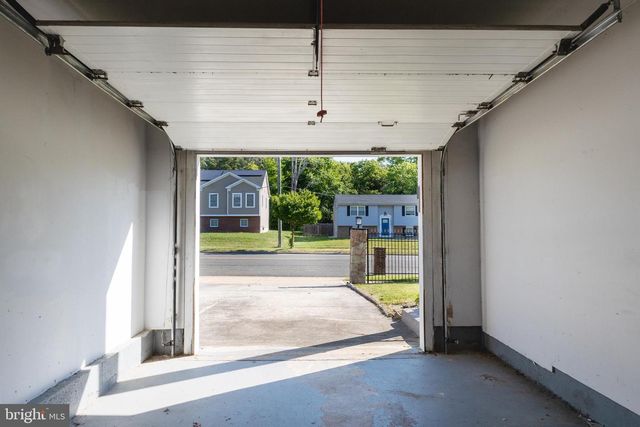 12111 WINDBROOK DR, Clinton, MD 20735