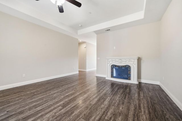 130 Golden Leaf Ct, Valley Springs, CA 95252