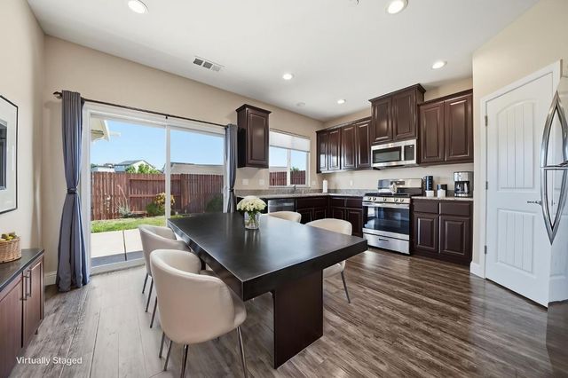 130 Golden Leaf Ct, Valley Springs, CA 95252